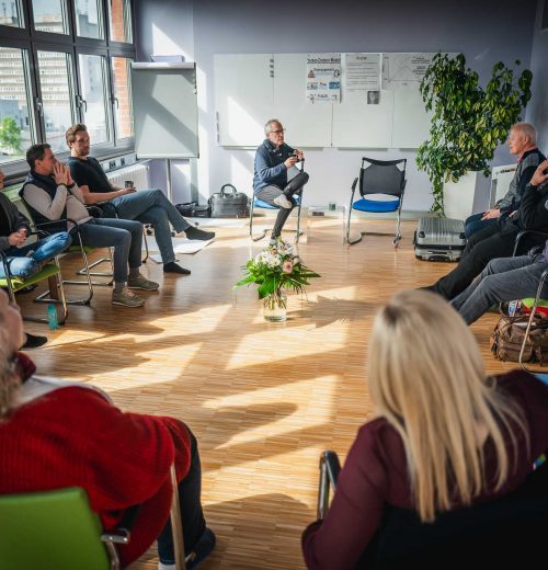 Evan mit Trainer-Gruppe